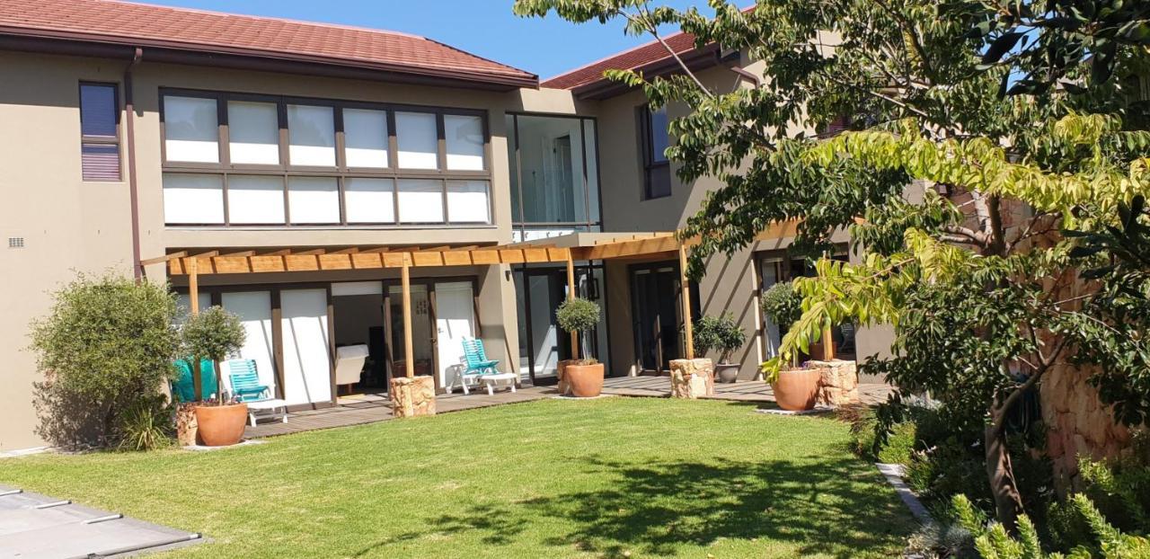 Modern Spacious In Heart Of Cape Winelands *
